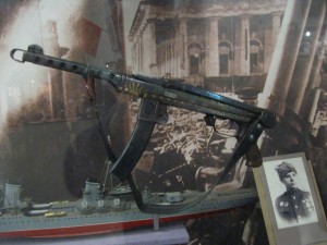 PPs-43 with trench art